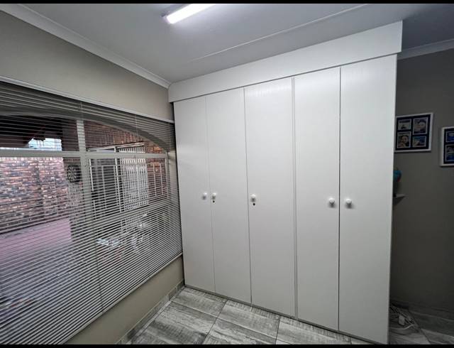 3 BEDROOM TOWNHOUSE FOR SALE IN THREE RIVERS